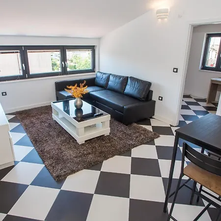 Black & White Apartment Rovinj